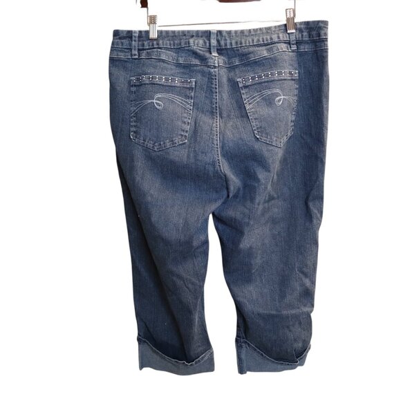 #786 V.S.H. Jeans Women's Size 14 Blue Denim Capri Jeans - Picture 3 of 4